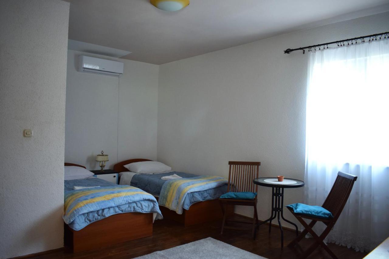 Hotel Matanovi Dvori-Krka National Park à Lozovac Extérieur photo